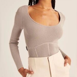 Abercrombie & Fitch Scoopneck
Corset Sweater Top Size XS
